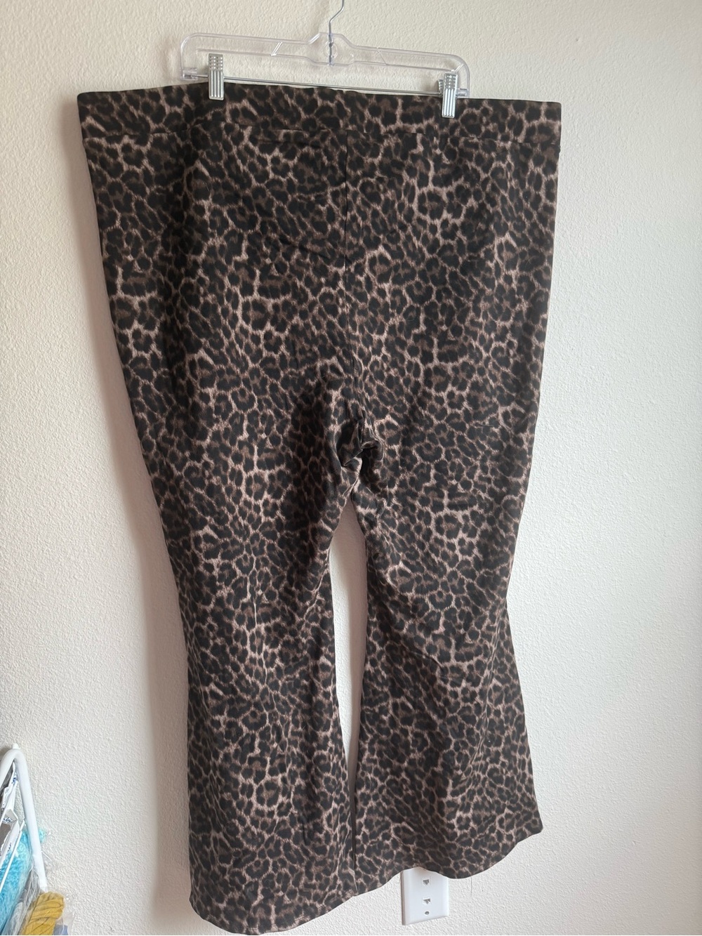 Leopard print Flared leggings - Picture 3 of 6